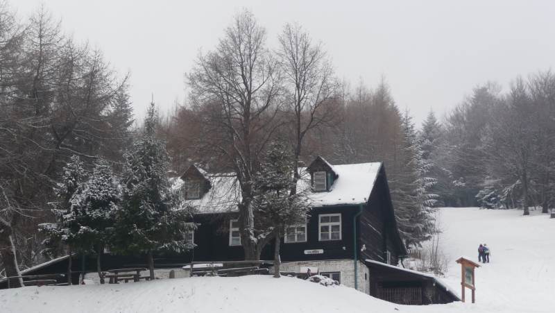 Zimný zraz turistov na chate Lajoška